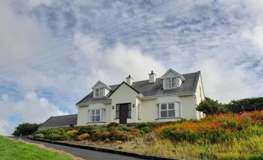Hilltop Haven, Doolin - Housity