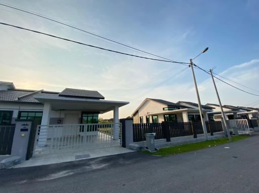Homestay NurQaseh D’Klebang - Housity