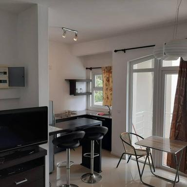 Ocean Drive Studio, next to the Beach - Housity