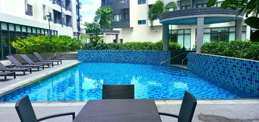 OneTiago Staycation - Spring Residences Paranaque - Housity