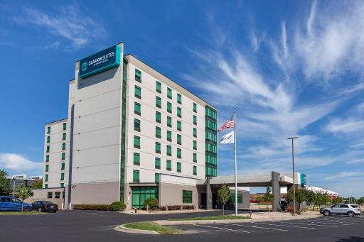 Clarion Suites at the Alliant Energy Center - Hizvo