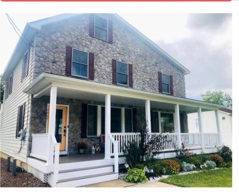 Naomi’s Bed & Breakfast - Housity