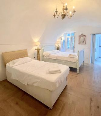 Casa Valentino in Via Liberale Isolabona Sleeps 8 Isolabona Italy - Housity