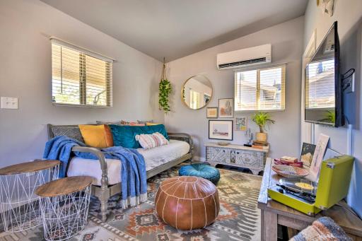 Charming Desert Cottage 11 Mi to Joshua Tree - Housity