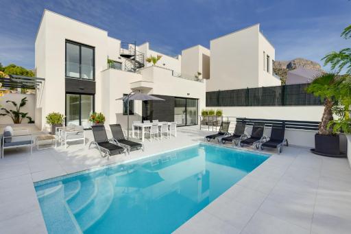 Villa Blanka, amazing villa with Hot tube & heated pool in Polop, Alicante - Housity