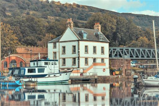 Custom House Hotel - Housity