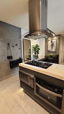 SOFISTICADO! 12ºandar, 2Q, 2WC's, garagem subsolo - Housity