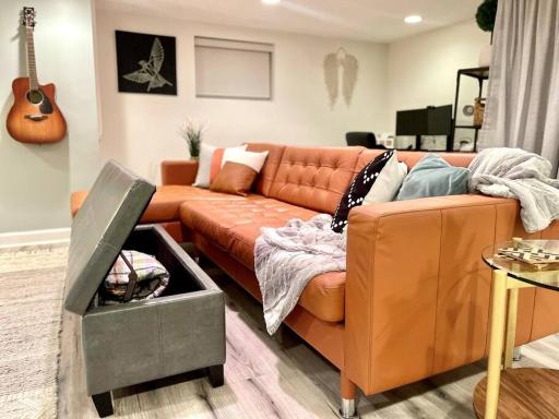 Immaculate Newly Renovated 1 Bedroom Apt Near NYC - Housity