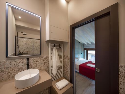 Decio Rooms - Housity