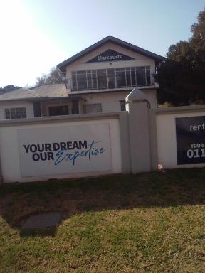 Couples Treat - Housity