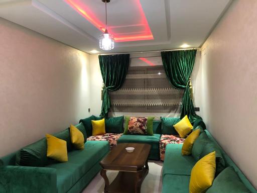 اقامة العائلة - Housity