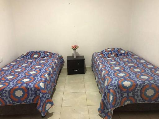 Donde Bris - Housity