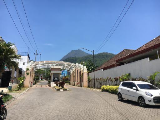 Villa Ganesha Batu near Museum Angkut - Housity