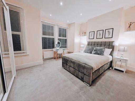Double room in shared flat - Housity