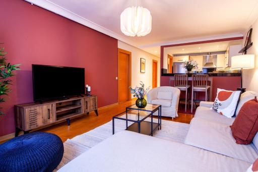 Comfy and Unique Designed Home - Housity