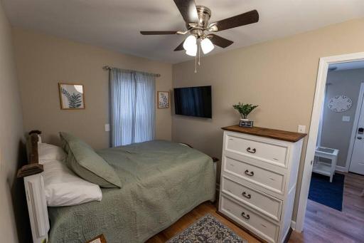 The robin nest a cozy cottage on historic main street - Housity