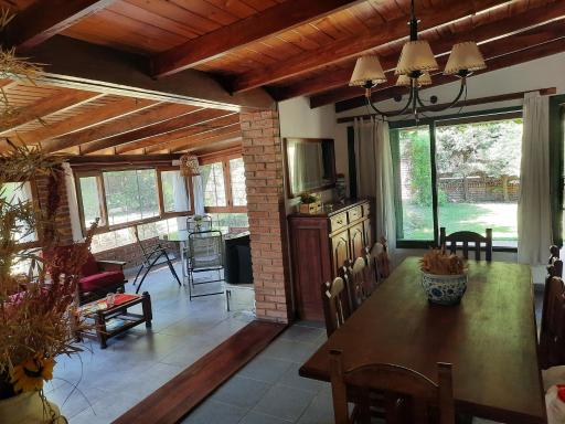 ALQUILER ROLDAN con amplio jardín - Housity
