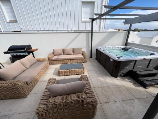 Disney/Paris -Jacuzzi -3 Bedroom - Housity