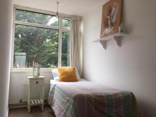 Old Palace Budget Rooms 21PP - Housity