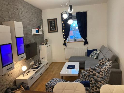 U radnice - Housity