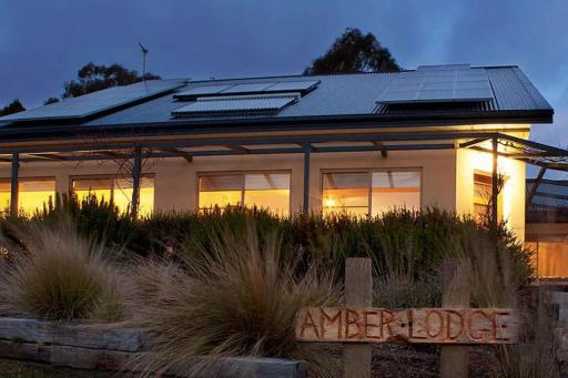 Beautiful views over Armidale - Housity