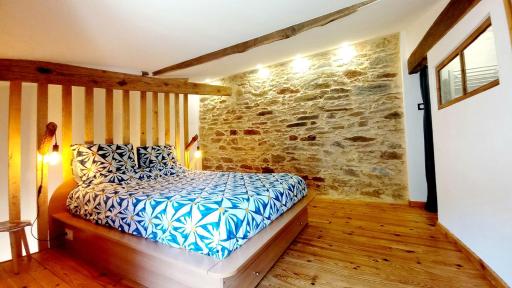 Le Gîte du Puy et son jardin au bord de l'eau - Housity