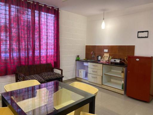 Brown cozy nook-classy 1 BHK in the heart of Mysuru - Housity