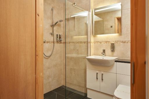 The Windmill Inn - Housity
