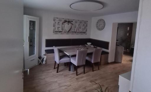Gäste- und Geschäftswohnung Leuna - Housity