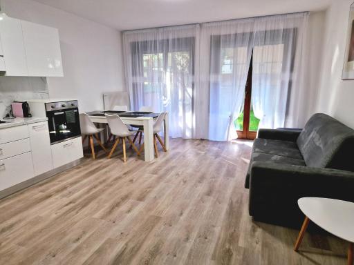Holiday Residence with Private Garden - Housity