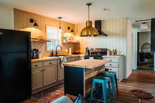 Creekside Cottage - Housity