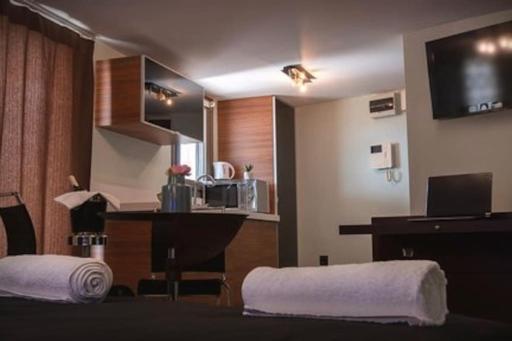Deluxe οροφοδιαμέρισμα με υδρομασάζ κ' ταρατσόκηπο - Housity