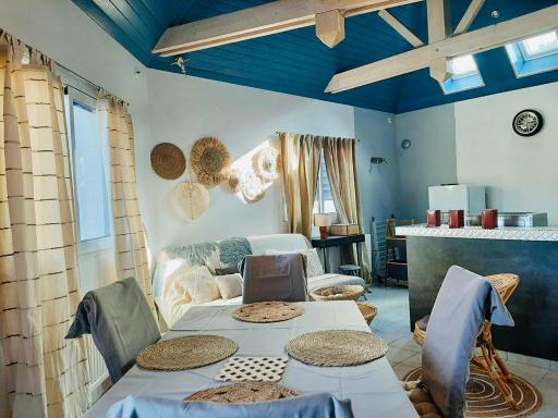 La petite maison bleue accessible mobilité réduite - Housity