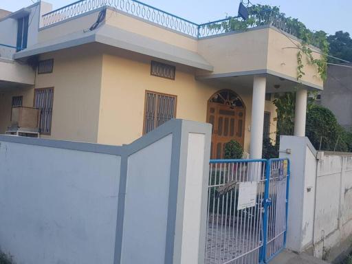 A Luxury Villa Homestay with private kitchen By Premier Hotels - Housity