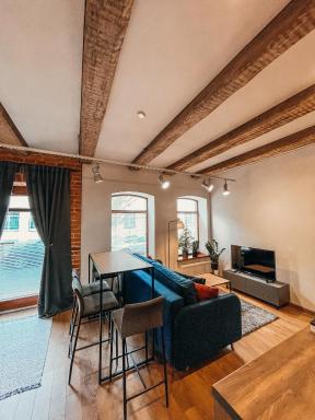 1880 Apartment with Private Parking - Housity