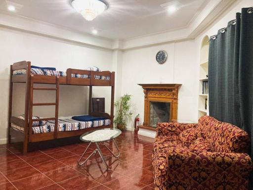 Lugay's Cozy Apartment in Prime Loc With Parking - Housity