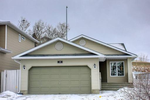 LOVELY 6BDR HOME, 3BTHS, AC, SLEEPS 12, MINS TO DT - Housity