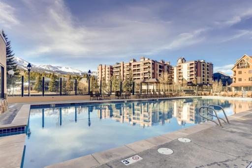 Luxury 2 Bedroom Breckenridge Vacation Rental With Stunning Mountain Views Just Steps From Historic Main Street - Housity