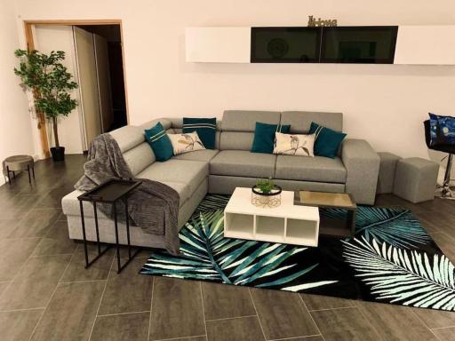 Grand appartement 2 chambres 5 pers max, vue panoramique avec parking - Housity