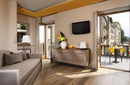 Titano Suites - Housity