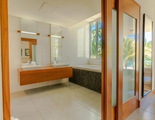 Beachfront · Private Beach Ultravioleta Boutique Residences - Housity