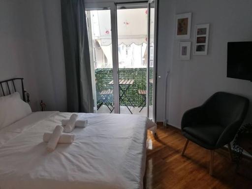 Minimal Studio Varnava Square - Kallimarmaro Area - Housity