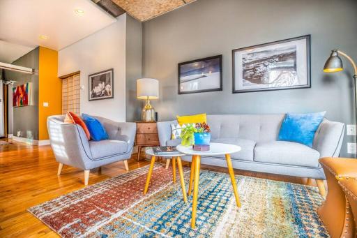 New Distinctive Historical Unit from 5 Star Host - Housity