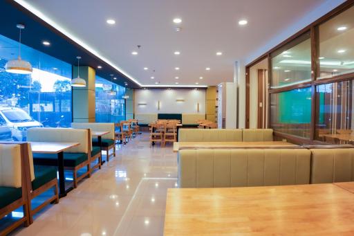 PRIMELUXE HOTEL - Housity