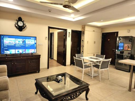 Bright & Beautiful 1 Bed Apt In Bahria Town - Housity