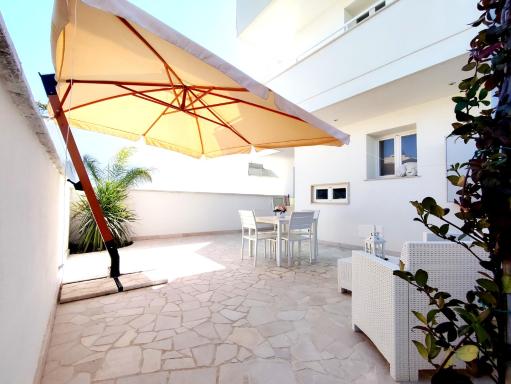 Prestige Houses Santa Maria Al Bagno - Housity