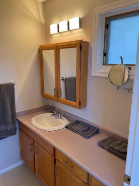 Blue View Family Getaway - Housity