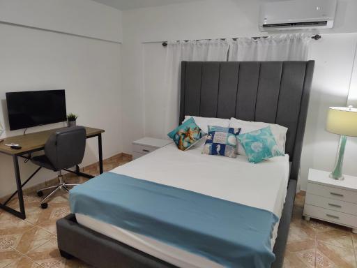 Lovely Apartment Close to Beaches and Perfect For Longer Stays - Housity