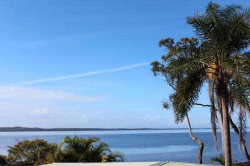 Tuggerah lakefront 4 bed 2 bath home with stunning views - Housity