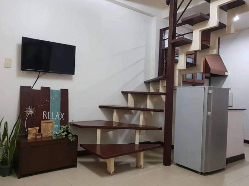 Mireya's Transient House - Housity